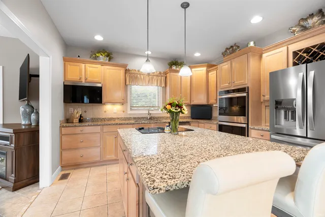 $734,900 | 775 North Admirals Pointe Drive, Lafayette, IN 47909