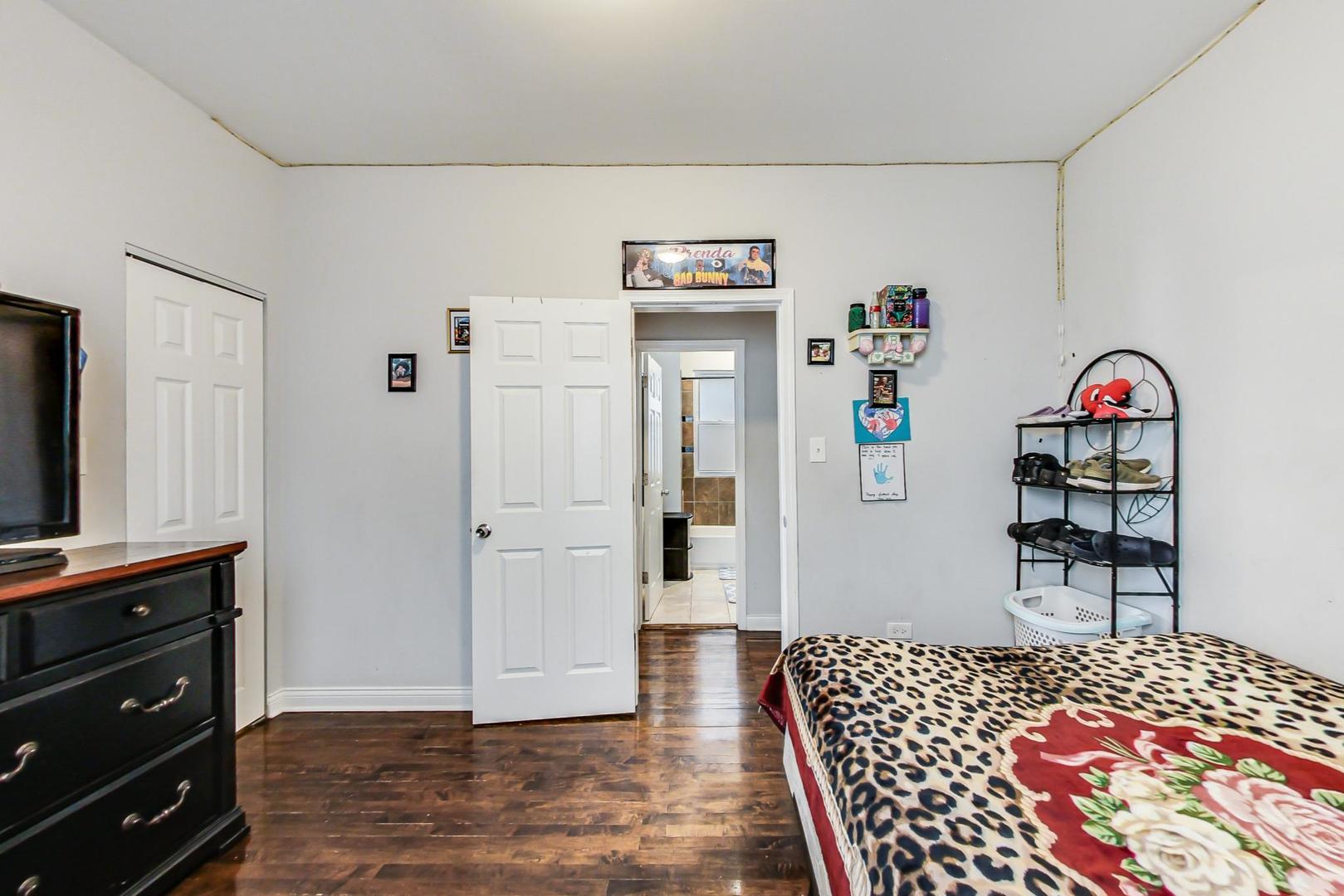 4237 West School Street Chicago, IL 60641 - Photo 16 of 72