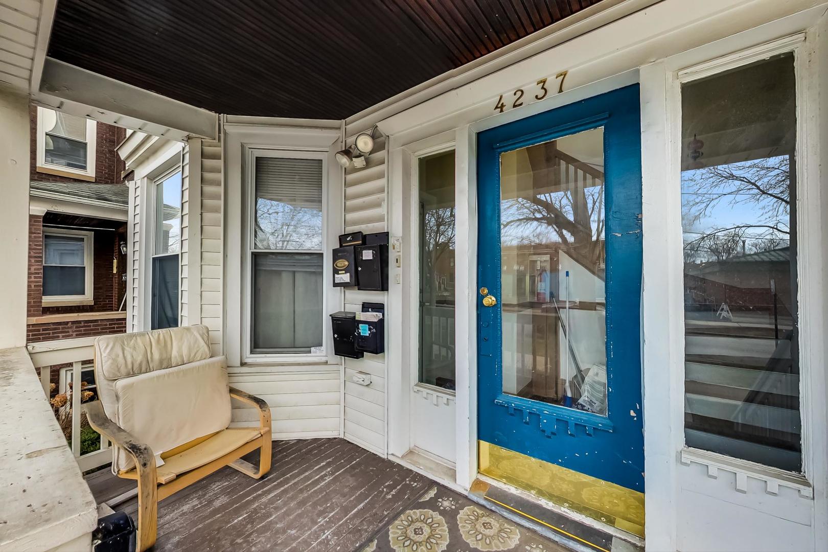 4237 West School Street Chicago, IL 60641 - Photo 4 of 72