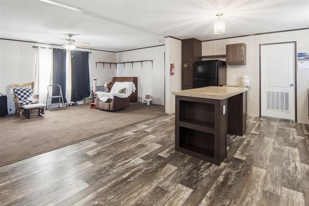 106 Choctaw Ridge Weatherford, TX 76085 - Photo 12 of 28 Gallery Image 12