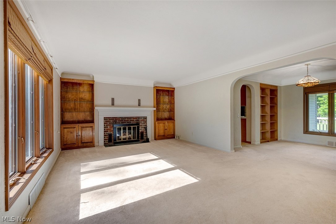 9985 Prospect Road Strongsville, OH 44149 - Photo 5 of 41
