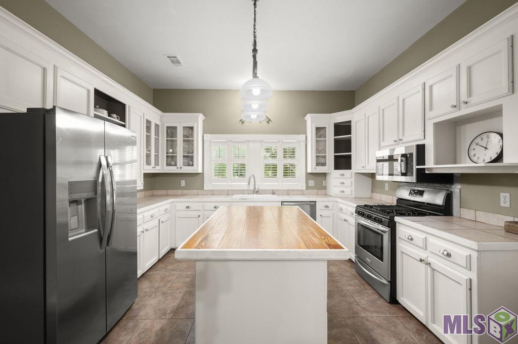 38326 Henry Road Prairieville, LA 70769 - Photo 10 of 28 Gallery Image 10