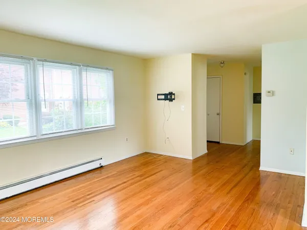 $2,400 | 364 Westwood Avenue, Unit 29, Long Branch, NJ 07740