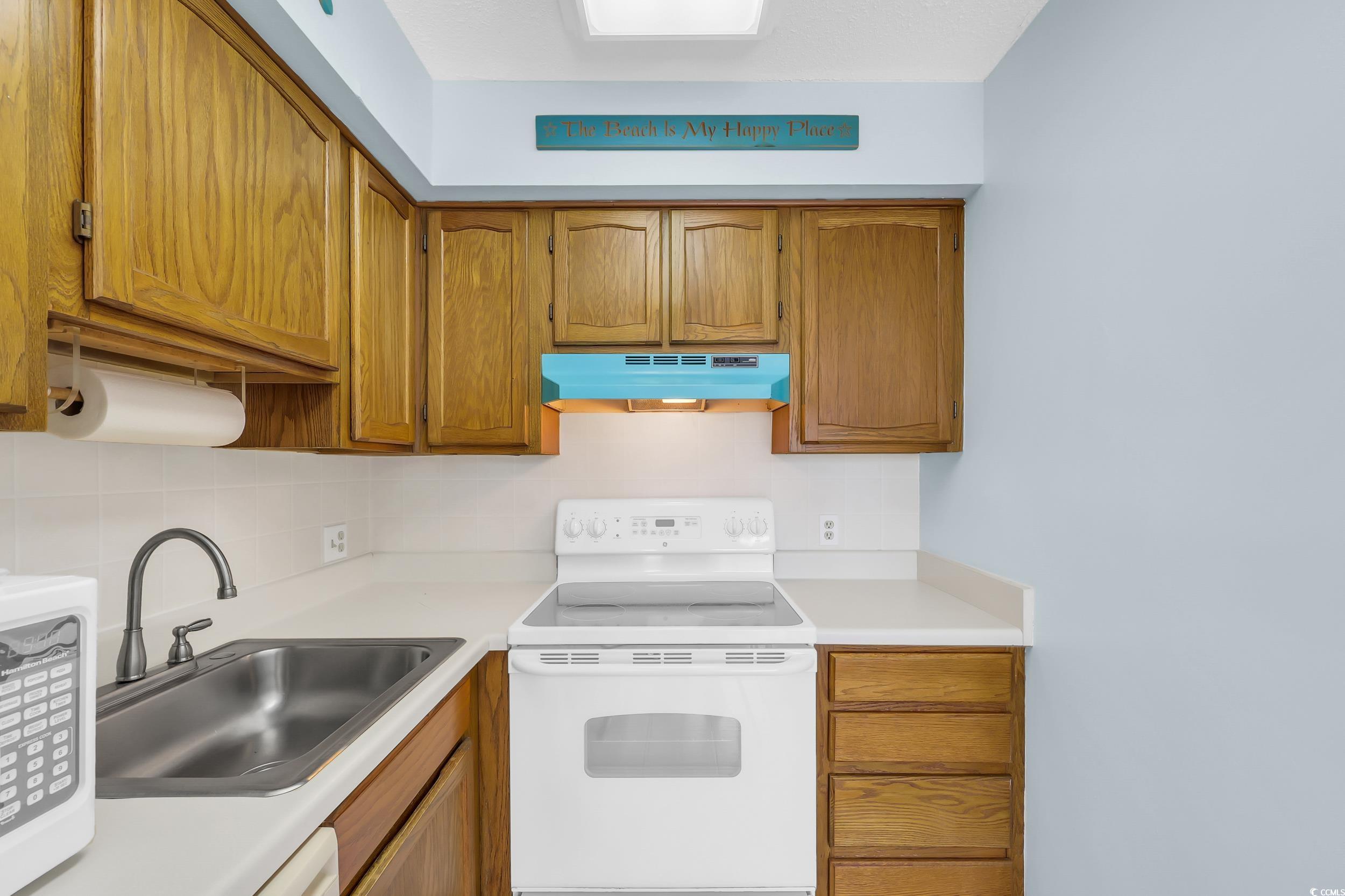 301 North Waccamaw Drive, Unit 204 Murrells Inlet, SC 29576 - Photo 17 of 40