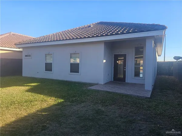 $1,750 | 3315 Omega Street, Edinburg, TX 78539