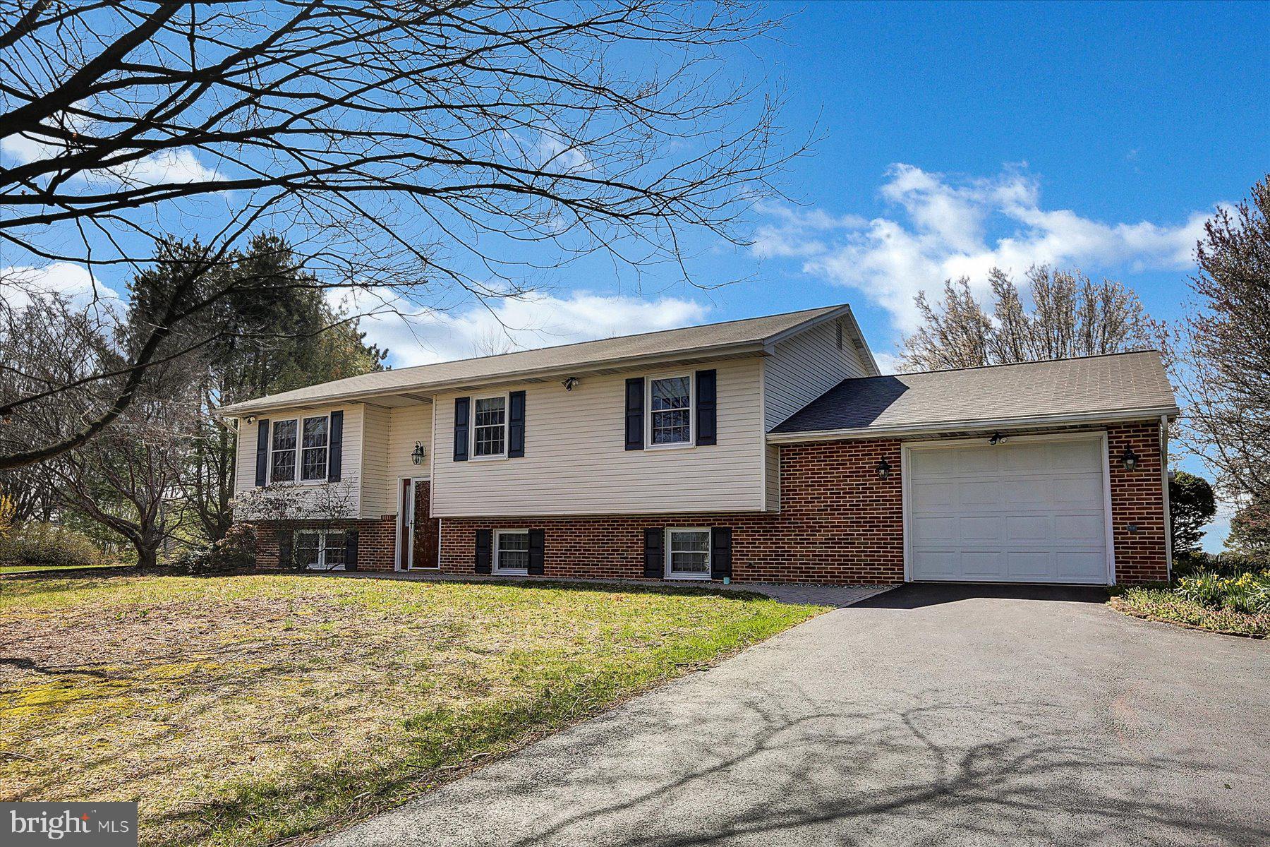 186 Pheasant Road Grantville, PA 17028 - Photo 3 of 42 Gallery Image 3