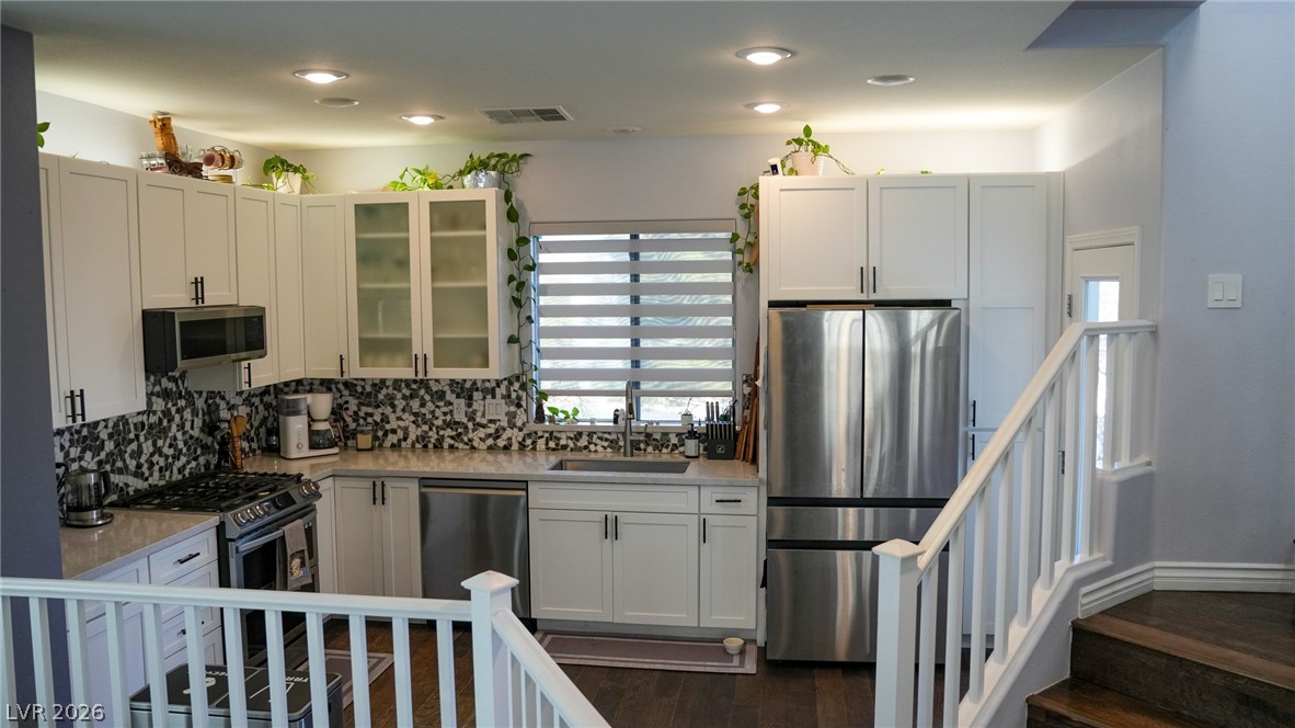 9554 Leaping Lizard Street Las Vegas, NV 89178 - Photo 8 of 47