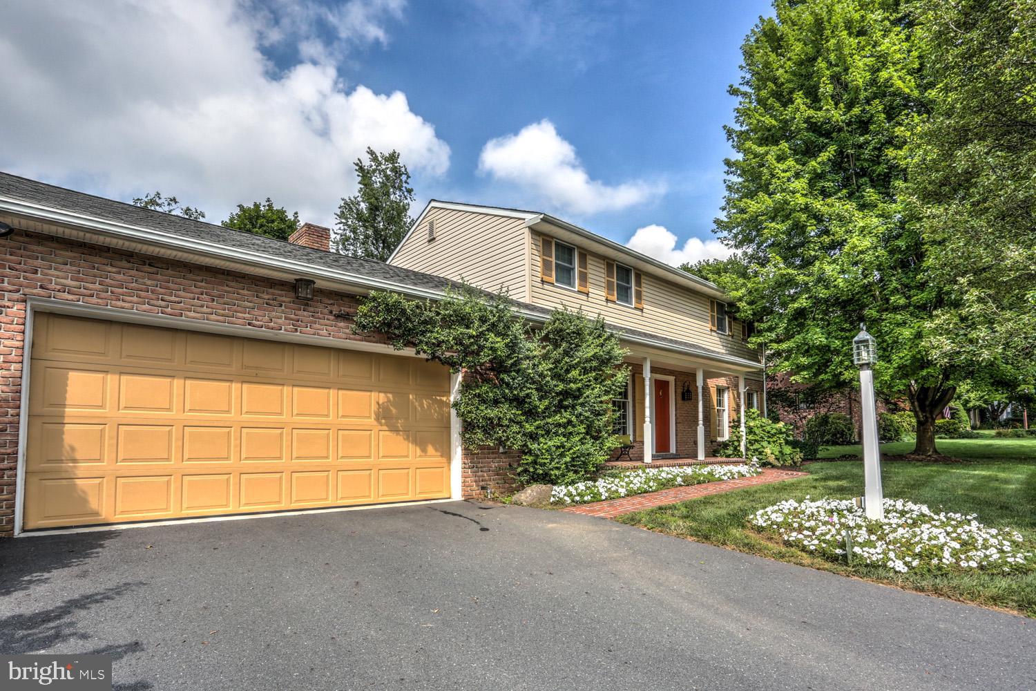 1929 North Eden Road Lancaster, PA 17601 - Photo 11 of 93