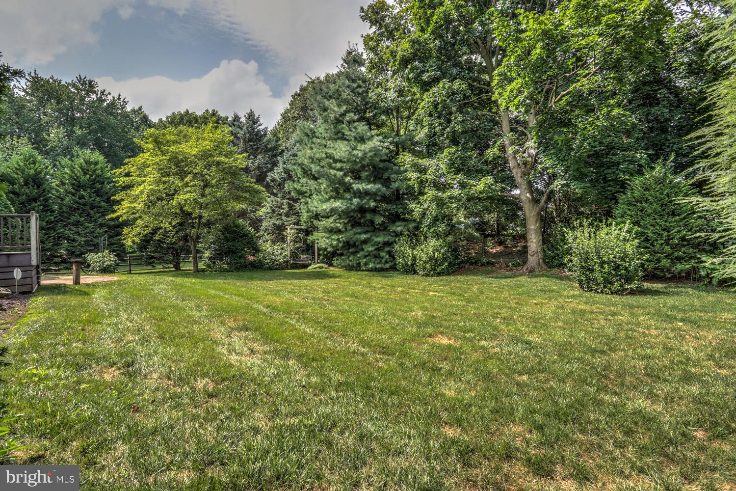 1929 North Eden Road Lancaster, PA 17601 - Photo 14 of 93