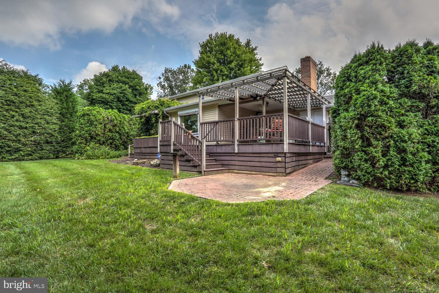 1929 North Eden Road Lancaster, PA 17601 - Photo 18 of 93