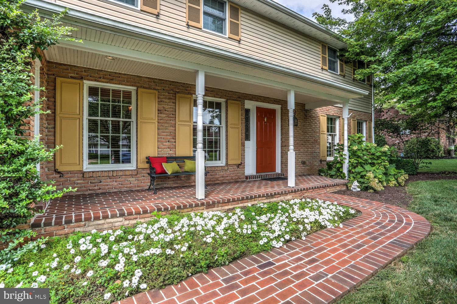 1929 North Eden Road Lancaster, PA 17601 - Photo 5 of 93
