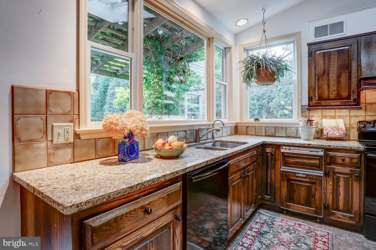 1929 North Eden Road Lancaster, PA 17601 - Photo 46 of 93