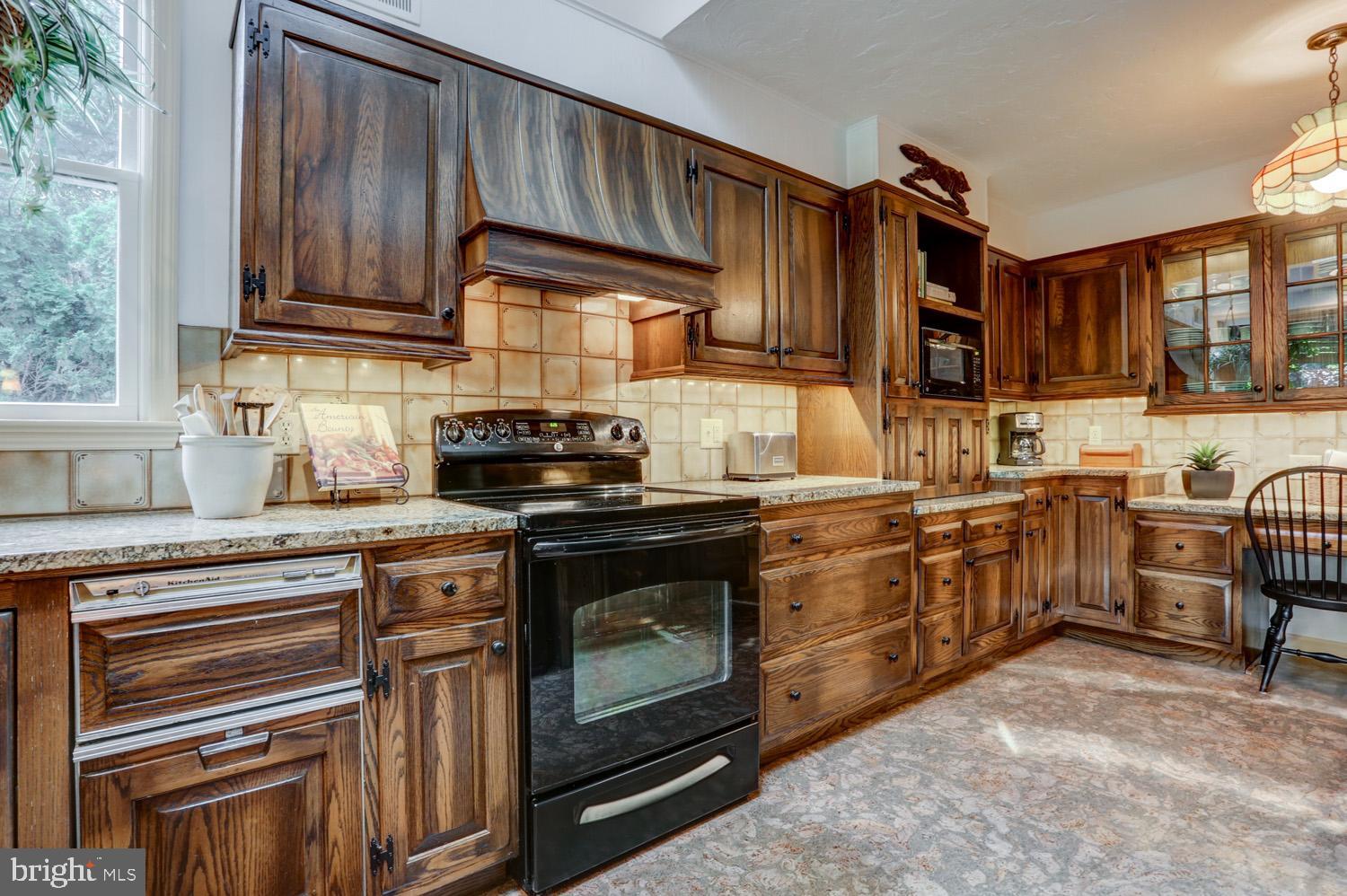 1929 North Eden Road Lancaster, PA 17601 - Photo 47 of 93