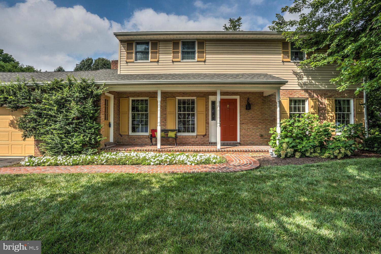 1929 North Eden Road Lancaster, PA 17601 - Photo 6 of 93