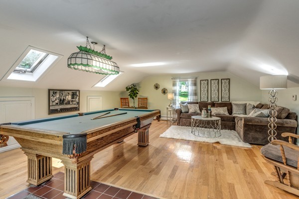 17 Edgemere Road Lynnfield, MA 01940 - Photo 15 of 29 Gallery Image 15