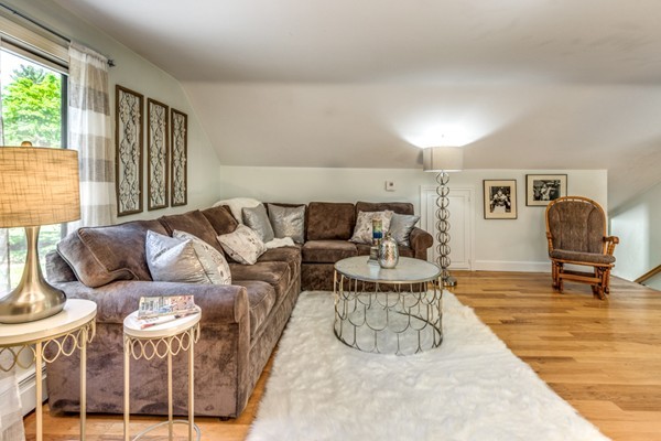 17 Edgemere Road Lynnfield, MA 01940 - Photo 16 of 29 Gallery Image 16