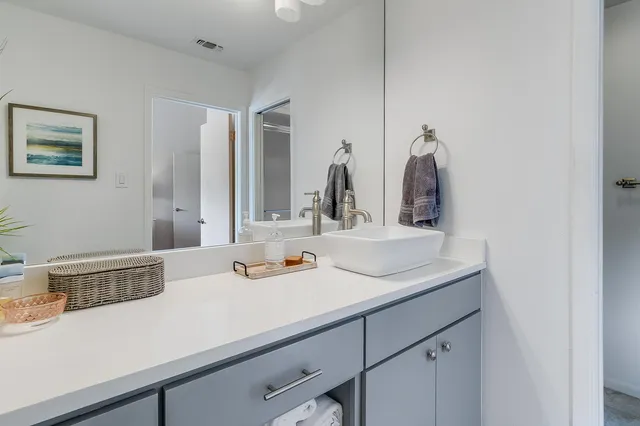 $749,000 | 613 Hi Circle North, Unit E, Horseshoe Bay, TX 78657