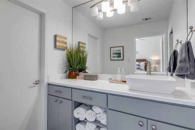 $749,000 | 613 Hi Circle North, Unit E, Horseshoe Bay, TX 78657