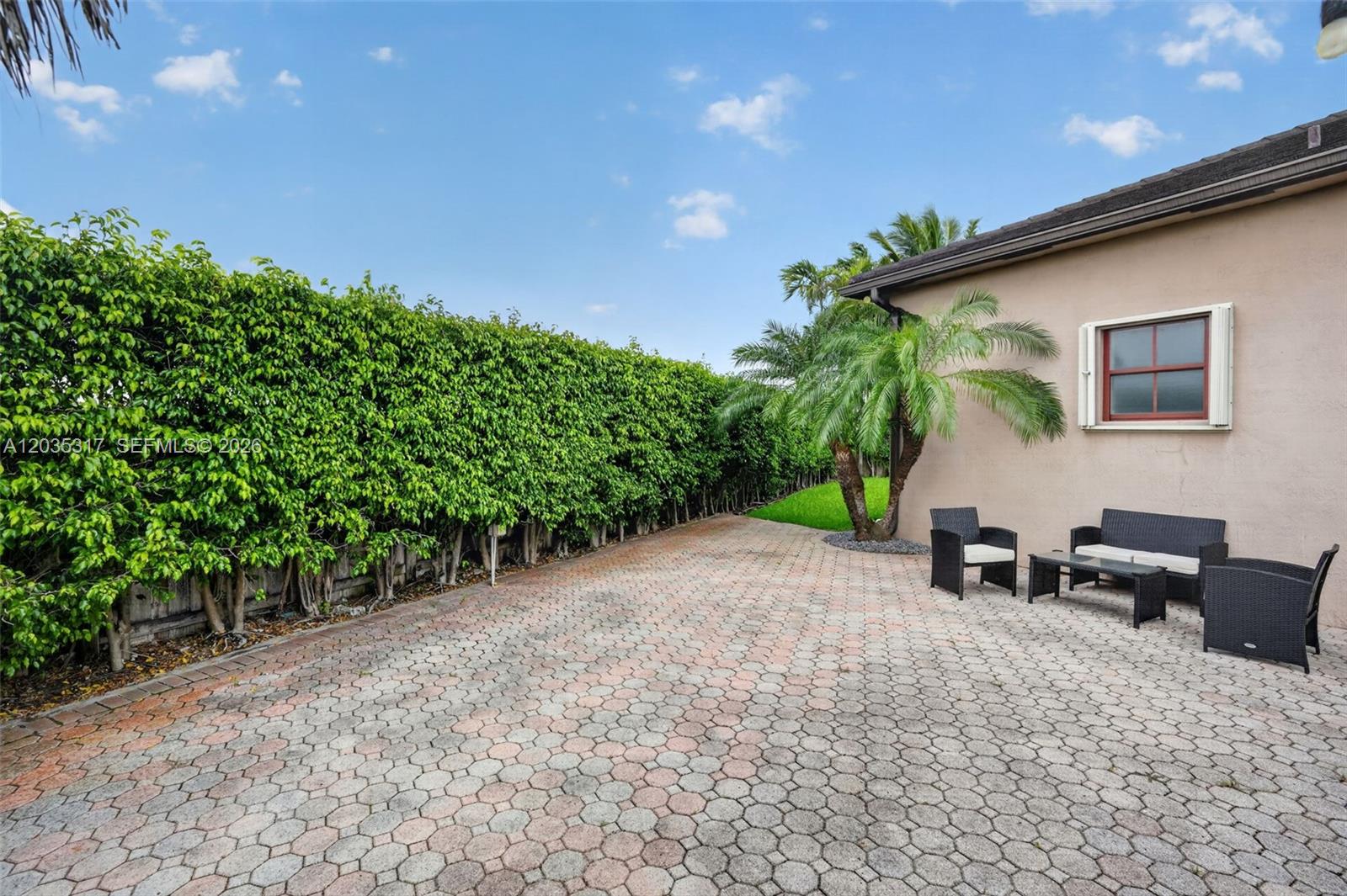 8216 Southwest 166th Place Miami, FL 33193 - Photo 47 of 58 Space for a boat