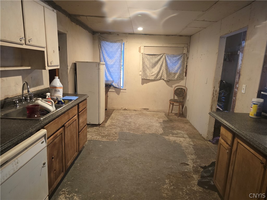1229 County Rte 3 Hannibal, NY 13074 - Photo 6 of 6 Kitchen