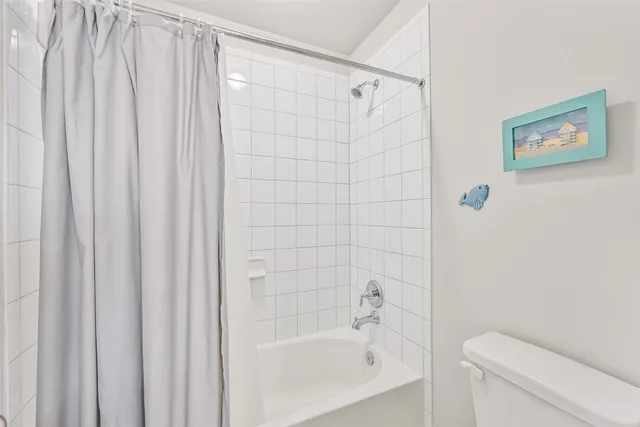 $3,500 | 3103 Flora Manor Drive, Texas City, TX 77568