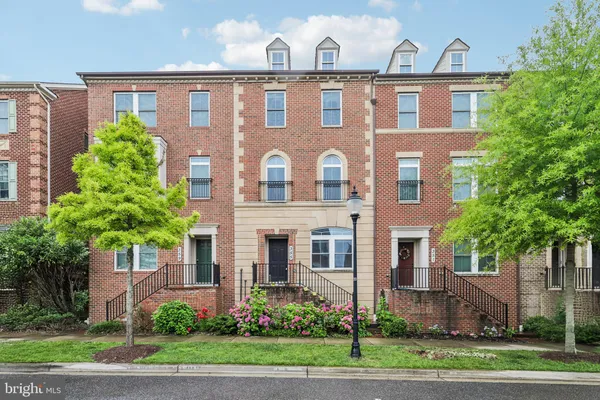 $720,000 | 355 Parkview Avenue, Gaithersburg, MD 20878