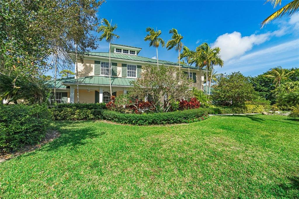 5321 Point Lane East Jupiter, FL 33458 - Photo 4 of 55 Gallery Image 4