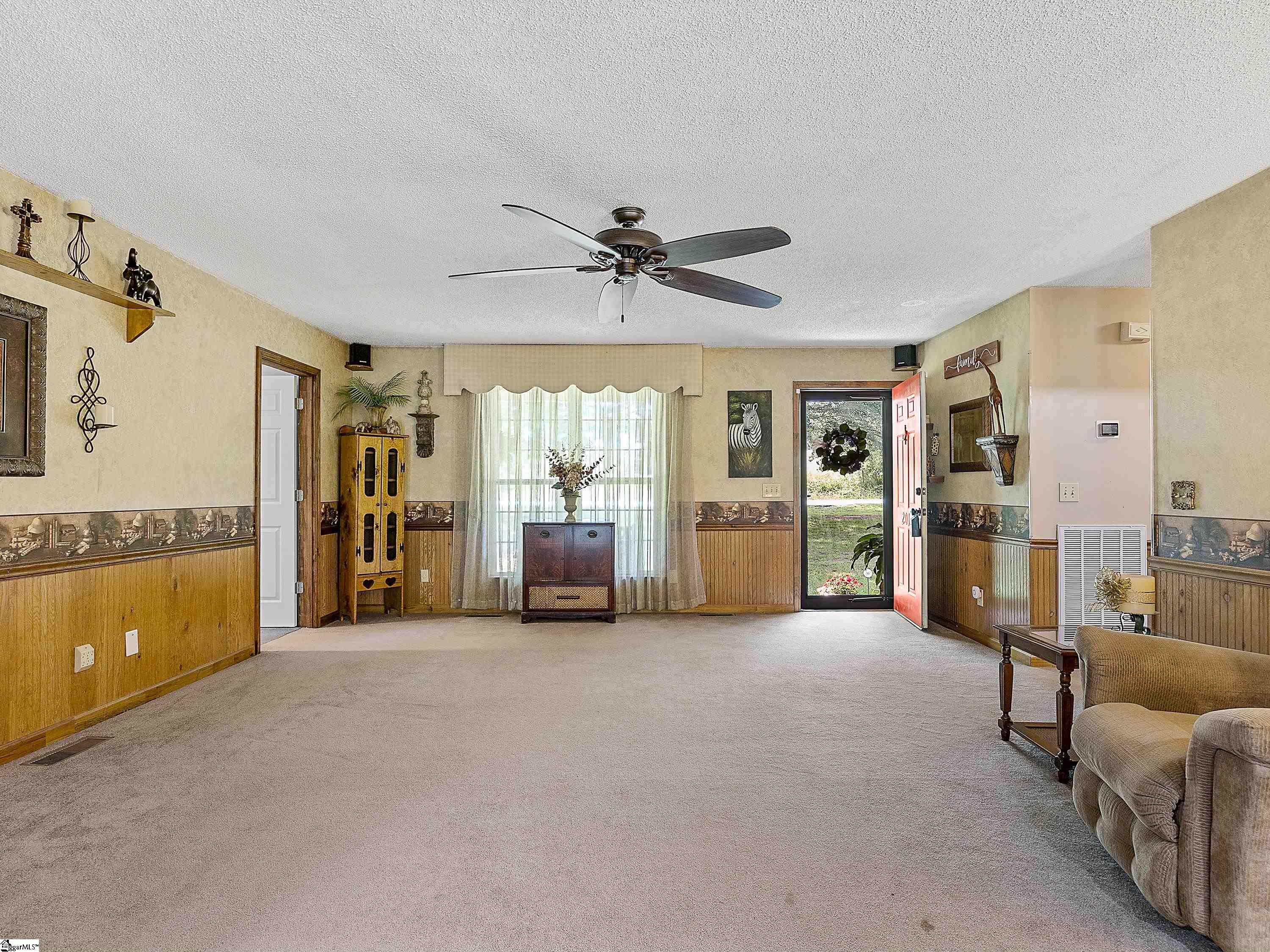 201 Bruce Road Inman, SC 29349 - Photo 7 of 36