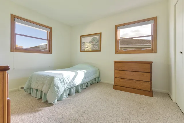 $359,900 | 522 Edgewood Lane, Elk Grove Village, IL 60007