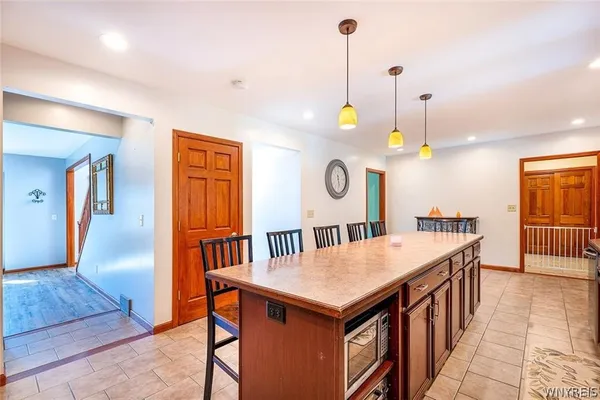 $499,900 | 980 East Robinson Street, North Tonawanda, NY 14120