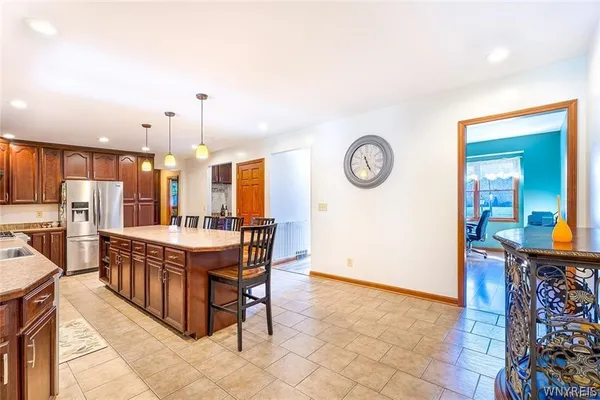 $499,900 | 980 East Robinson Street, North Tonawanda, NY 14120