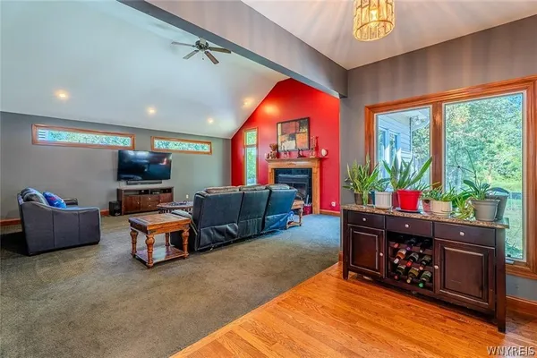 $499,900 | 980 East Robinson Street, North Tonawanda, NY 14120