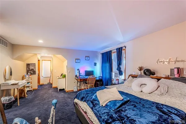 $499,900 | 980 East Robinson Street, North Tonawanda, NY 14120