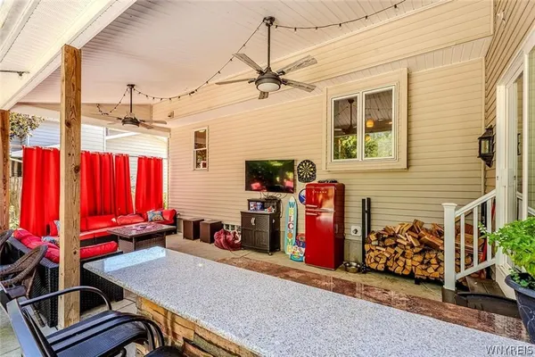 $499,900 | 980 East Robinson Street, North Tonawanda, NY 14120