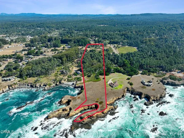 $1,395,000 | 17290 Ocean Drive, Fort Bragg, CA 95437