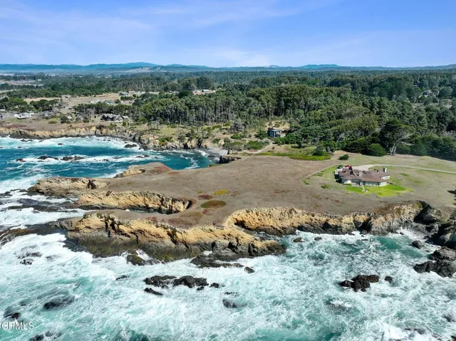 $1,395,000 | 17290 Ocean Drive, Fort Bragg, CA 95437