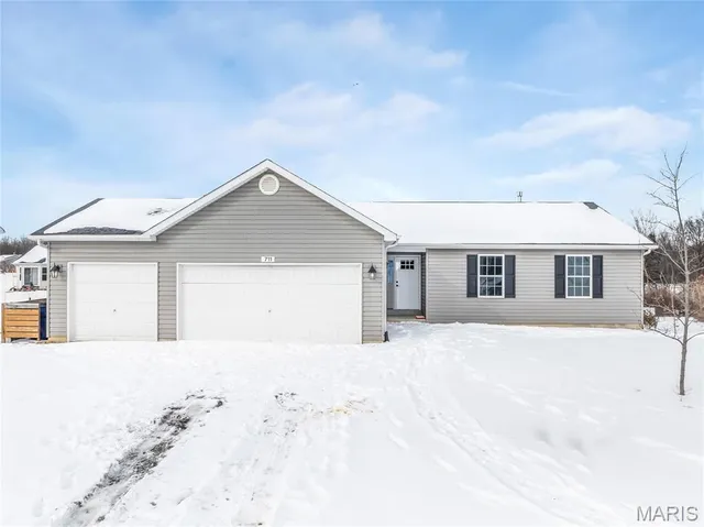 $350,000 | 711 Talon Drive, Wright City, MO 63390