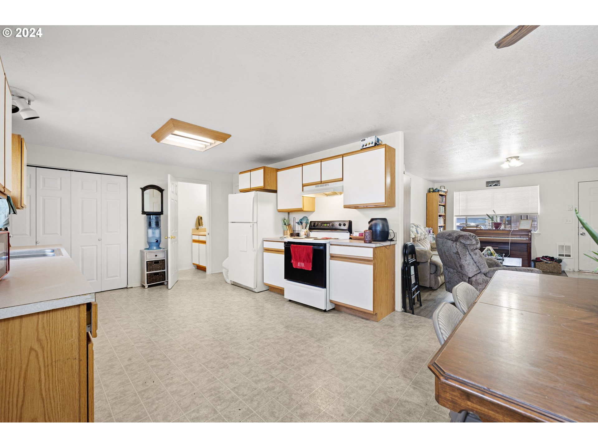 937 Northwest Cains Road Prineville, OR 97754 - Photo 8 of 23