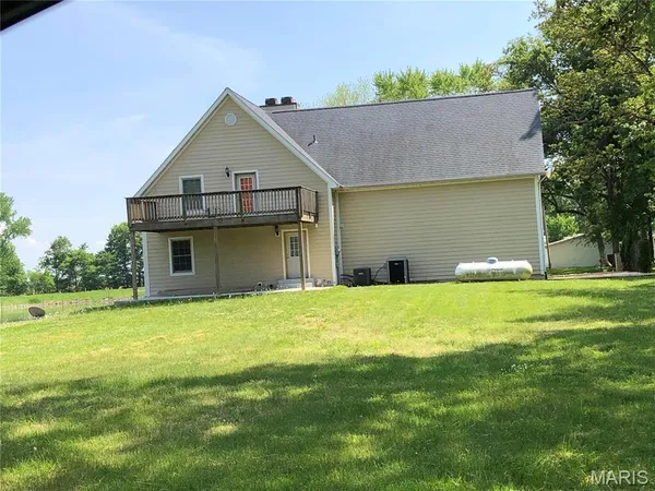 $349,900 | 9 Teal Drive, Carlyle, IL 62231