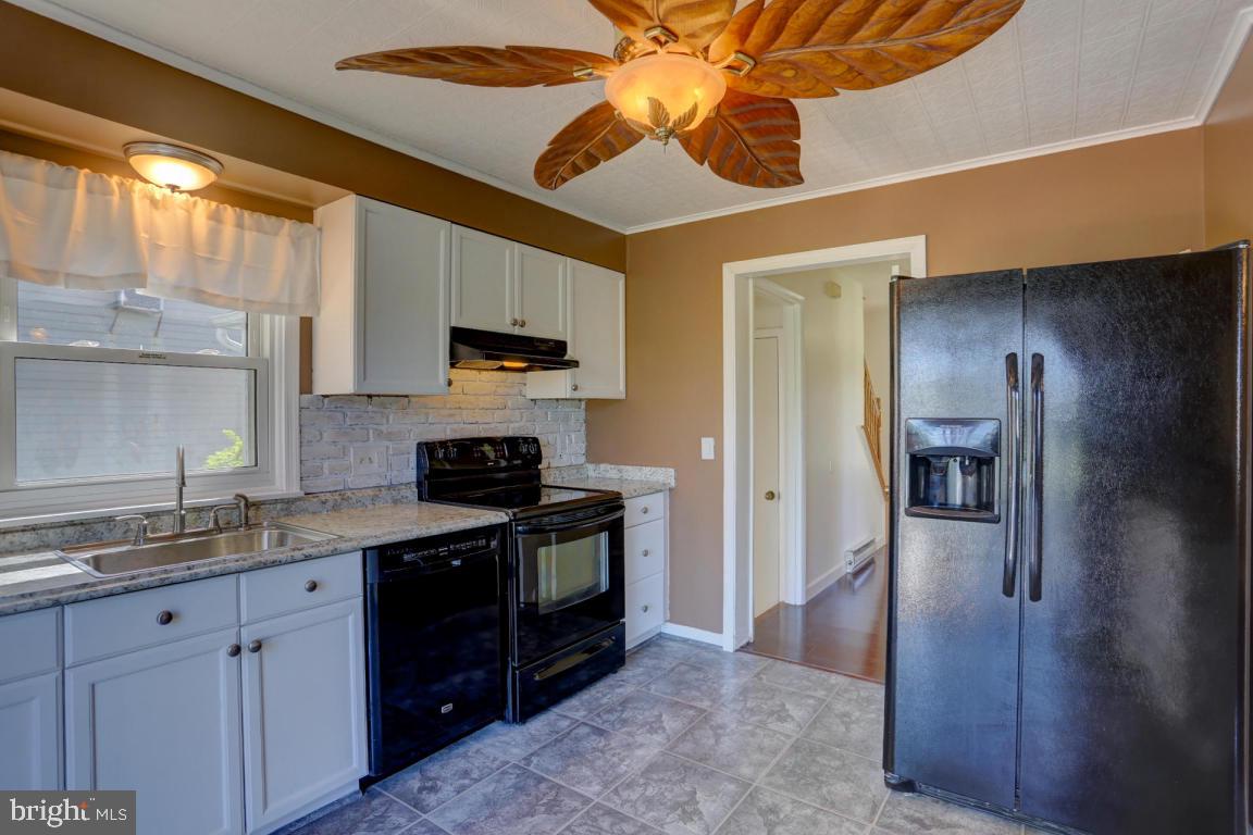 209 Pulte Road Lancaster, PA 17601 - Photo 3 of 41 Gallery Image 3
