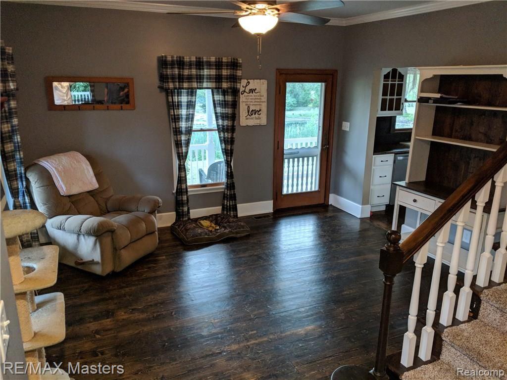 27754 Arsenal Road Flat Rock, MI 48134 - Photo 20 of 57 Living room shot 3