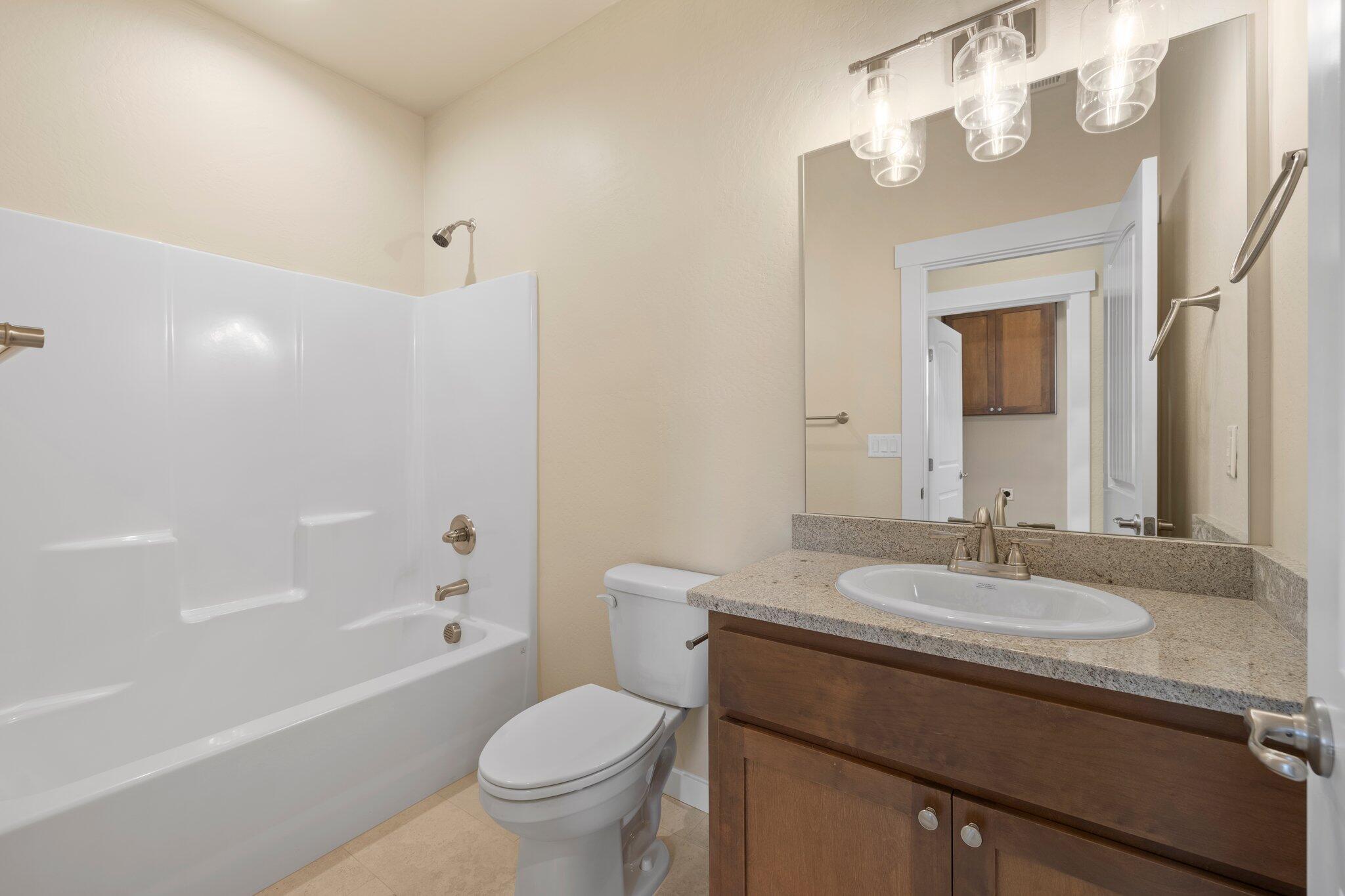 1681 Thomas Road Medford, OR 97501 - Photo 13 of 22 13