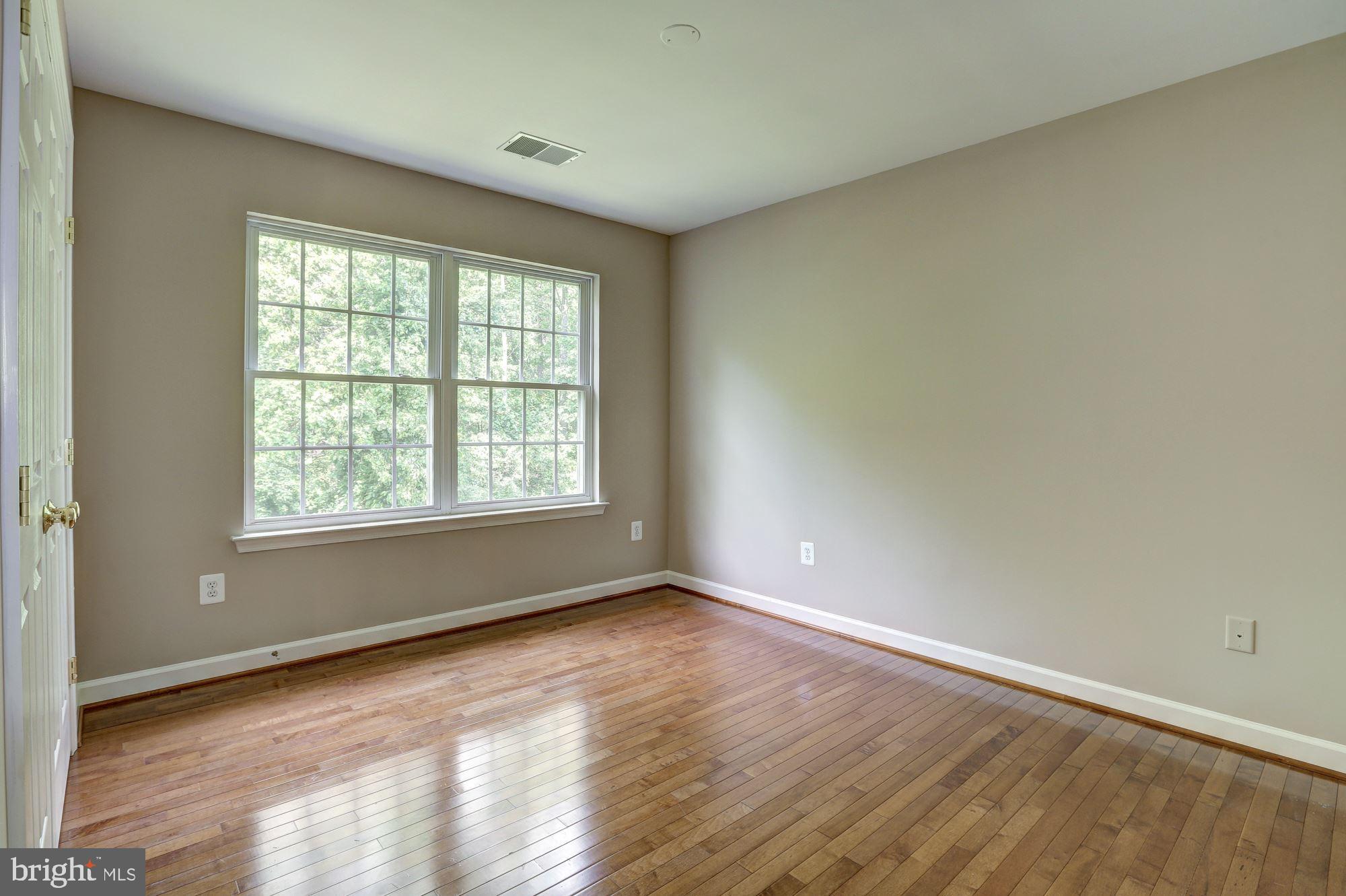 14424 Fairdale Road Silver Spring, MD 20905 - Photo 38 of 58 Gallery Image 38