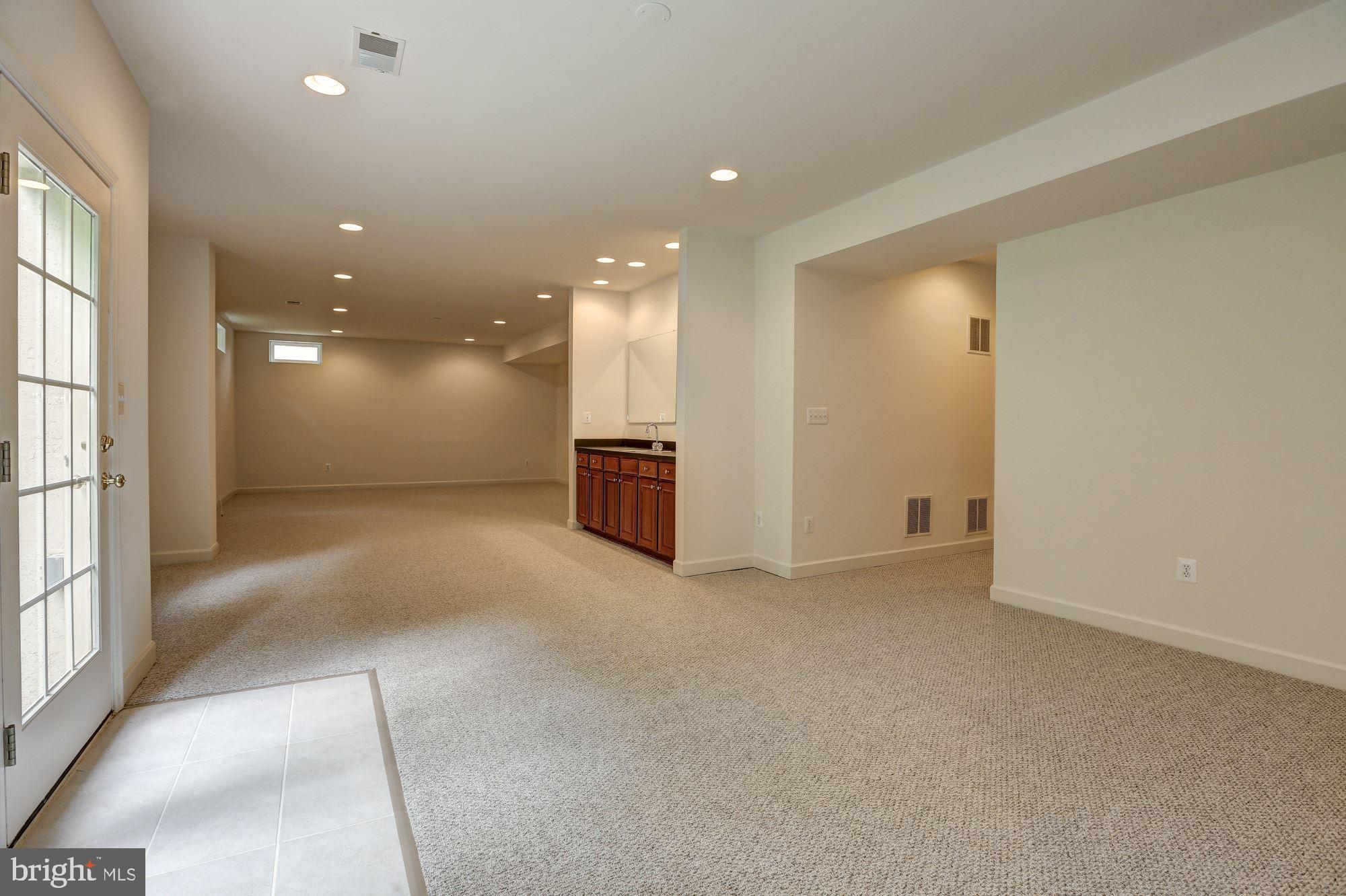 14424 Fairdale Road Silver Spring, MD 20905 - Photo 47 of 58 Gallery Image 47