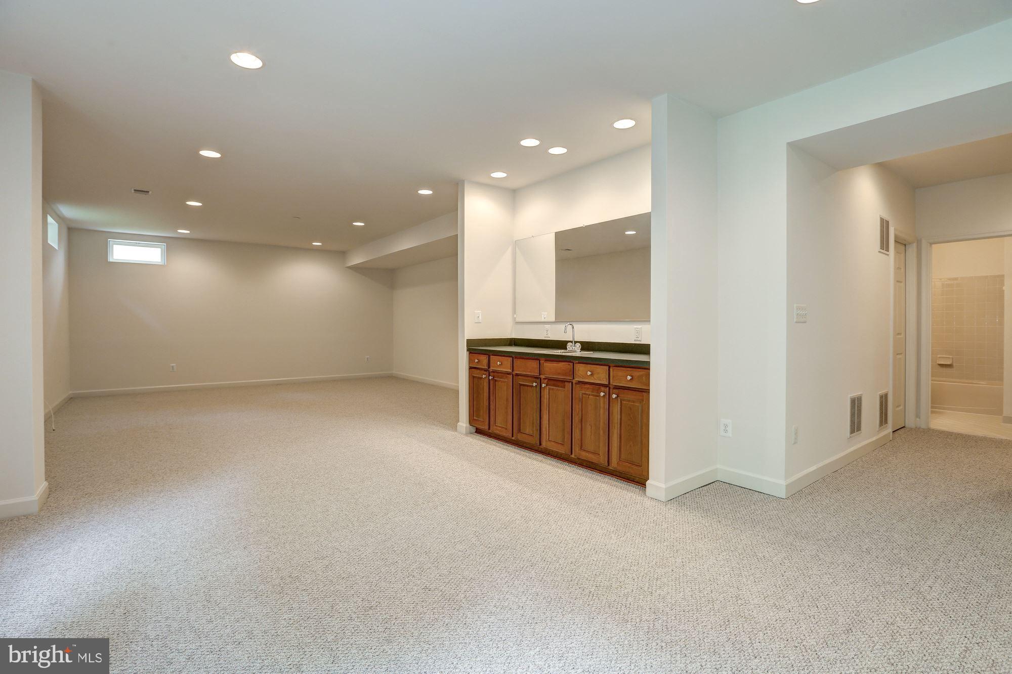 14424 Fairdale Road Silver Spring, MD 20905 - Photo 48 of 58 Gallery Image 48