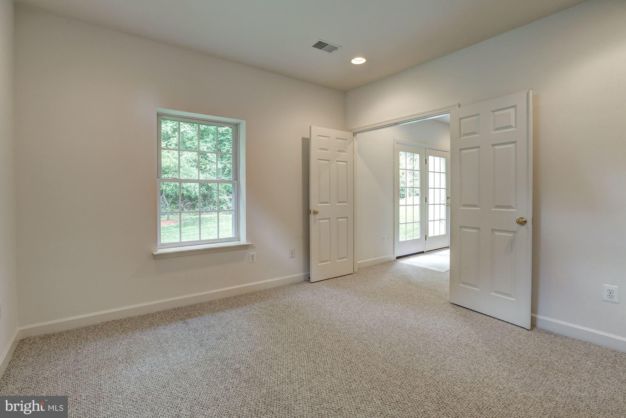 14424 Fairdale Road Silver Spring, MD 20905 - Photo 52 of 58 Gallery Image 52