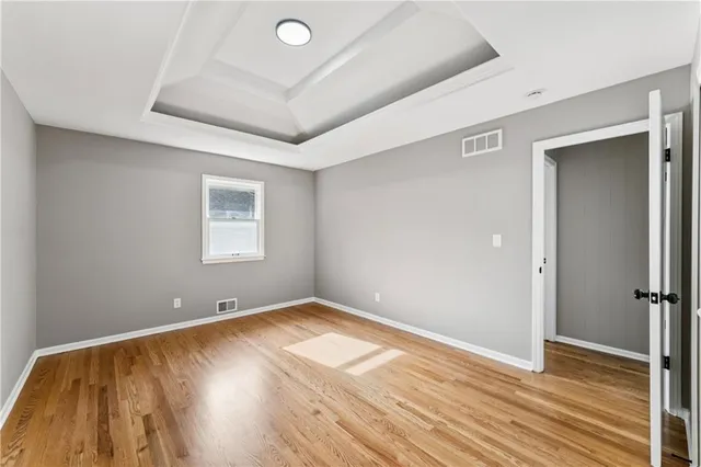 $320,000 | 6605 North Agnes Avenue, Gladstone, MO 64119