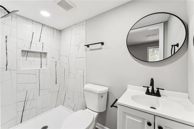 $320,000 | 6605 North Agnes Avenue, Gladstone, MO 64119