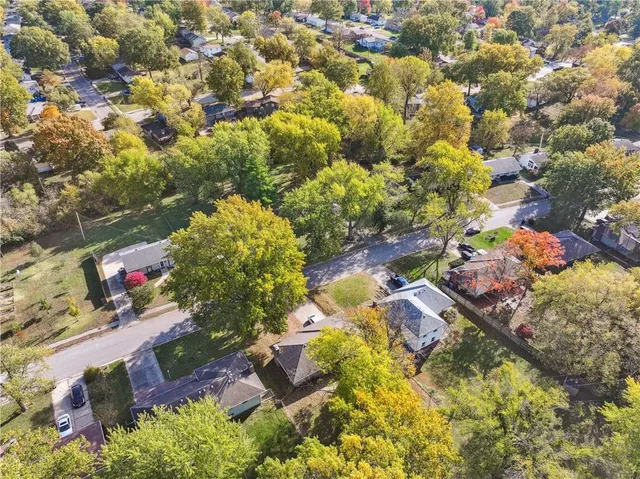 $320,000 | 6605 North Agnes Avenue, Gladstone, MO 64119