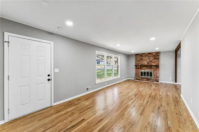 $320,000 | 6605 North Agnes Avenue, Gladstone, MO 64119